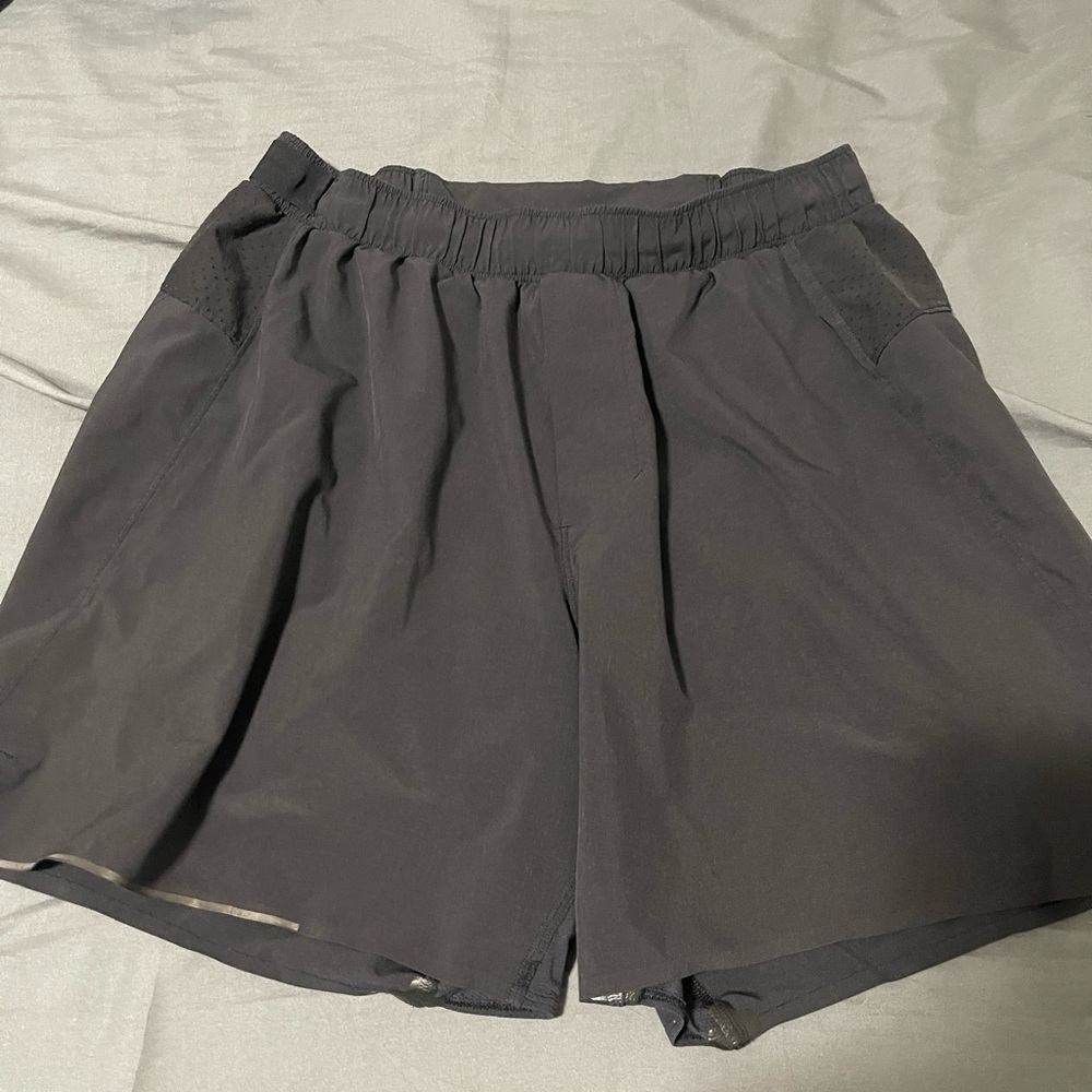 Lulu Lemon Shorts size medium (good condition)